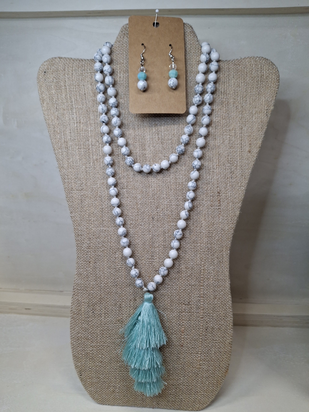 Howlite Bead Layered Necklace with Aqua Tassel and Earrings